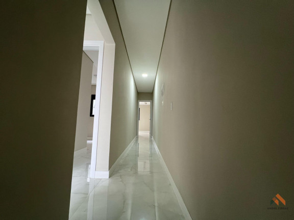 Imagem Casa com 3 Quartos à Venda, 126 m²