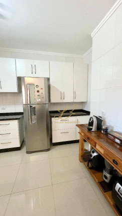Imagem Sobrado com 3 Quartos à Venda, 220 m² em Tingui - Curitiba Imagem Sobrado com 3 Quartos à Venda, 220 m² em Tingui - Curitiba