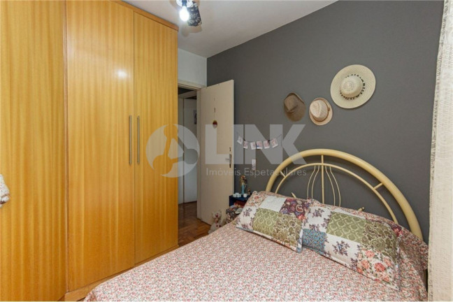 Imagem Apartamento com 3 Quartos à Venda, 72 m² em Cristal - Porto Alegre Imagem Apartamento com 3 Quartos à Venda, 72 m² em Cristal - Porto Alegre