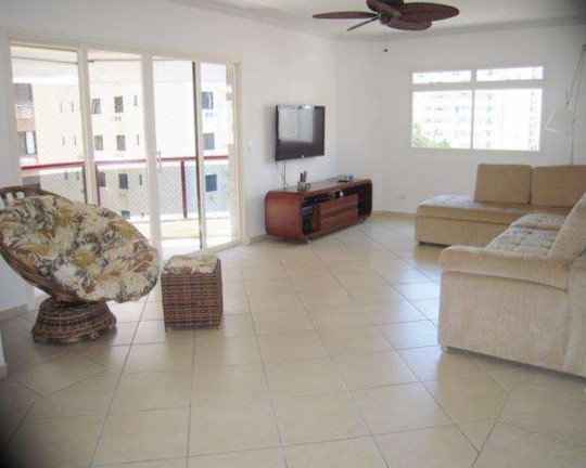 Imagem Apartamento com 3 Quartos à Venda, 186 m² em Pitangueiras - Guarujá