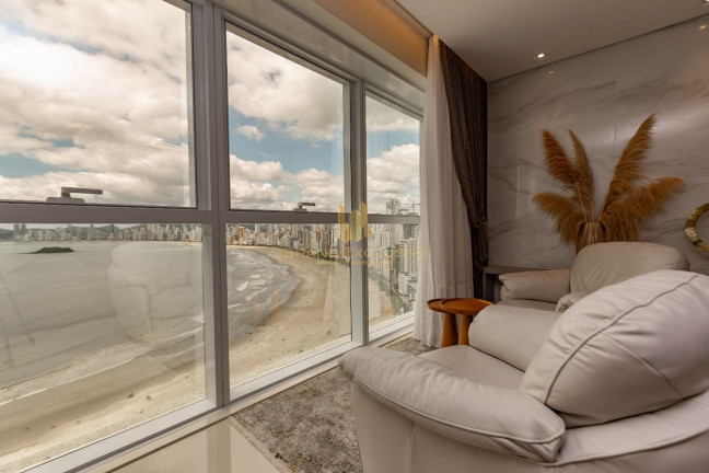 Imagem Apartamento com 3 Quartos à Venda, 164 m² em Pioneiros - Balneário Camboriú Imagem Apartamento com 3 Quartos à Venda, 164 m² em Pioneiros - Balneário Camboriú