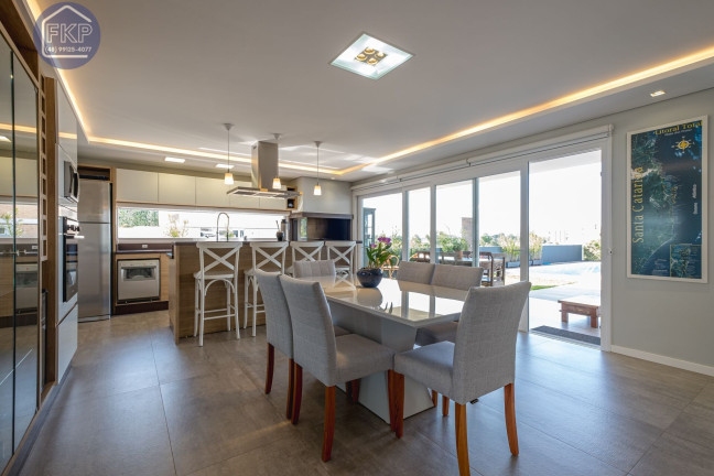 Imagem Casa com 4 Quartos à Venda, 290 m² em Ingleses Do Rio Vermelho - Florianópolis Imagem Casa com 4 Quartos à Venda, 290 m² em Ingleses Do Rio Vermelho - Florianópolis