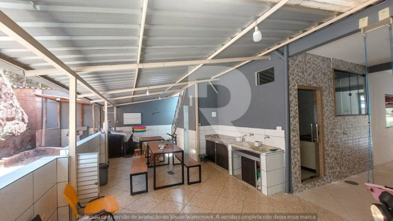 Imagem Casa com 3 Quartos à Venda, 220 m² Imagem Casa com 3 Quartos à Venda, 220 m²