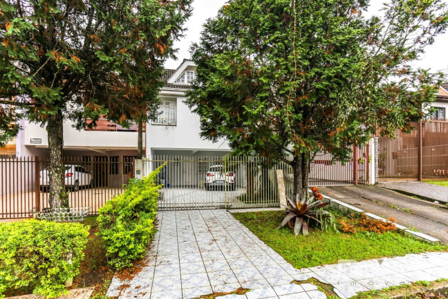 Imagem Sobrado com 4 Quartos à Venda, 221 m² em Jardim Das Américas - Curitiba Imagem Sobrado com 4 Quartos à Venda, 221 m² em Jardim Das Américas - Curitiba