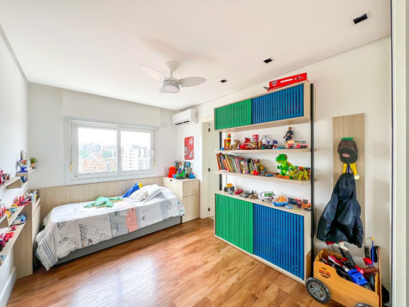 Imagem Apartamento com 4 Quartos à Venda, 304 m² em Petrópolis - Porto Alegre Imagem Apartamento com 4 Quartos à Venda, 304 m² em Petrópolis - Porto Alegre