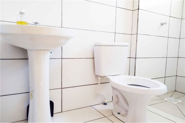 Imagem Casa com 2 Quartos à Venda, em Restinga - Porto Alegre Imagem Casa com 2 Quartos à Venda, em Restinga - Porto Alegre