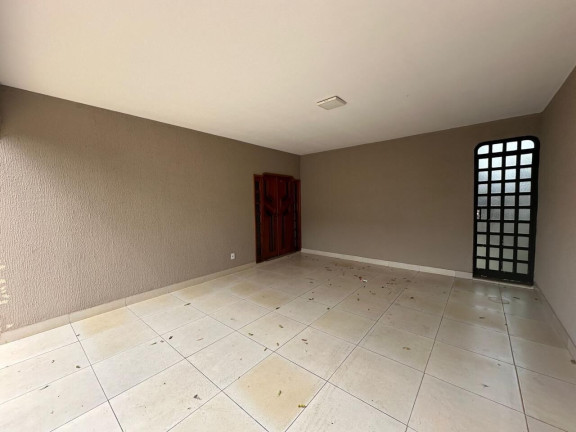 Imagem Casa com 3 Quartos à Venda, 373 m² em Setor Central - Goiânia Imagem Casa com 3 Quartos à Venda, 373 m² em Setor Central - Goiânia