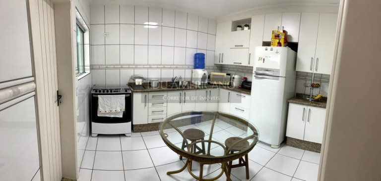 Imagem Casa com 2 Quartos à Venda, 200 m² em Jardim Tapajós - Atibaia Imagem Casa com 2 Quartos à Venda, 200 m² em Jardim Tapajós - Atibaia