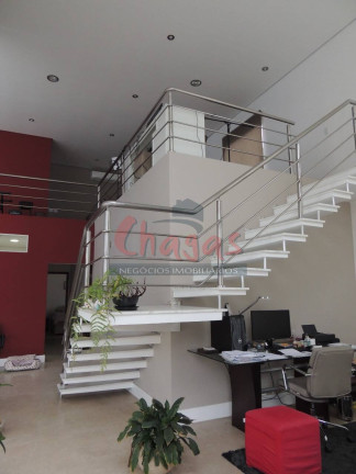 Imagem Sobrado com 3 Quartos à Venda, 350 m² em Poiares - Caraguatatuba Imagem Sobrado com 3 Quartos à Venda, 350 m² em Poiares - Caraguatatuba