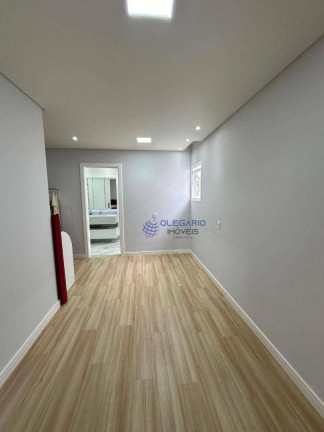 Imagem Sobrado com 4 Quartos à Venda, 388 m² em Centro - Balneário Piçarras Imagem Sobrado com 4 Quartos à Venda, 388 m² em Centro - Balneário Piçarras