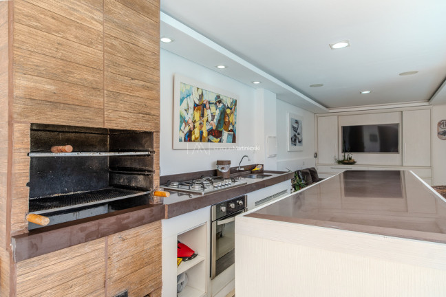 Imagem Casa com 3 Quartos à Venda, 352 m² em Mossunguê - Curitiba Imagem Casa com 3 Quartos à Venda, 352 m² em Mossunguê - Curitiba
