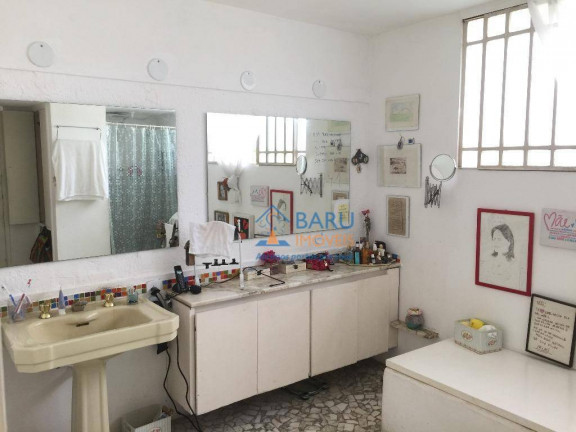 Imagem Casa com 3 Quartos à Venda, 300 m² em Pacaembu - São Paulo Imagem Casa com 3 Quartos à Venda, 300 m² em Pacaembu - São Paulo