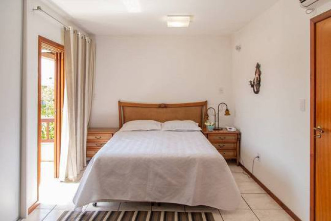 Imagem Casa com 4 Quartos para Alugar, 280 m² em Jurerê Internacional - Florianópolis Imagem Casa com 4 Quartos para Alugar, 280 m² em Jurerê Internacional - Florianópolis