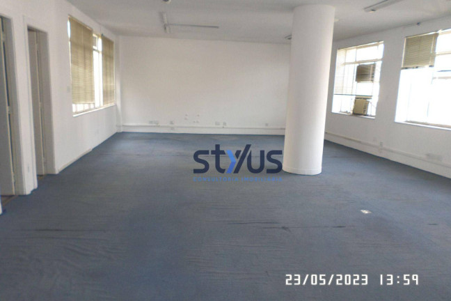 Imagem Sala Comercial à Venda ou Locação, 114 m² em República - São Paulo Imagem Sala Comercial à Venda ou Locação, 114 m² em República - São Paulo