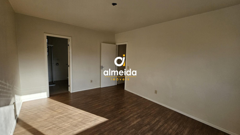 Cobertura com 3 Quartos à Venda, 228 m² em Nossa Senhora De Fátima - Santa Maria