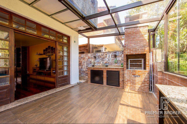 Imagem Casa com 4 Quartos à Venda, 182 m² em Alto - Teresópolis Imagem Casa com 4 Quartos à Venda, 182 m² em Alto - Teresópolis