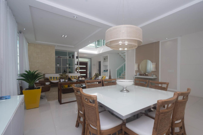 Imagem Imóvel com 7 Quartos à Venda, em Riviera - Bertioga Imagem Imóvel com 7 Quartos à Venda, em Riviera - Bertioga