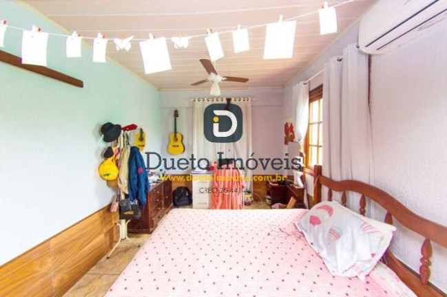 Imagem Casa com 3 Quartos à Venda, 174 m² em Renascença - Santa Maria