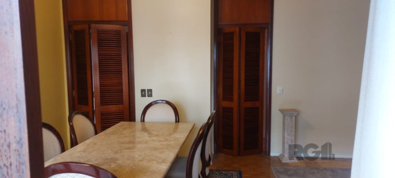 Imagem Apartamento com 3 Quartos à Venda, 174 m² em Petrópolis - Porto Alegre Imagem Apartamento com 3 Quartos à Venda, 174 m² em Petrópolis - Porto Alegre
