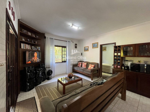 Imagem Sobrado com 5 Quartos à Venda, 258 m² em Barra Do Sai - Itapoá