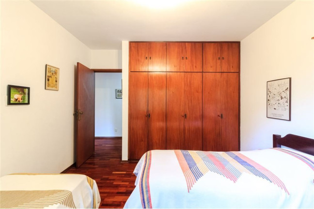 Imagem Casa com 4 Quartos à Venda, em Jardim Cordeiro - São Paulo Imagem Casa com 4 Quartos à Venda, em Jardim Cordeiro - São Paulo