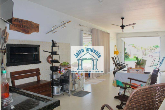 Imagem Casa com 4 Quartos à Venda, 325 m² em Centro - Osório Imagem Casa com 4 Quartos à Venda, 325 m² em Centro - Osório