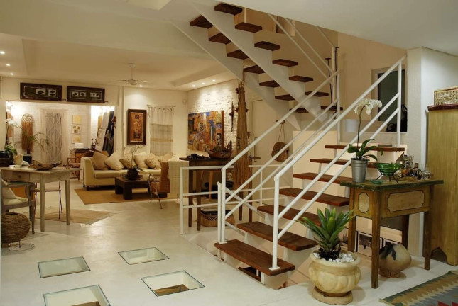 Casa com 3 Quartos à Venda, 325 m² em Sumaré - São Paulo