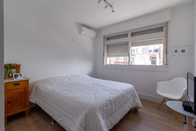 Imagem Apartamento com 3 Quartos à Venda, 232 m² em Petrópolis - Porto Alegre Imagem Apartamento com 3 Quartos à Venda, 232 m² em Petrópolis - Porto Alegre