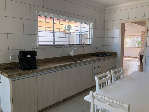 Imagem Casa com 3 Quartos à Venda, 160 m² em Universitário - Tijucas Imagem Casa com 3 Quartos à Venda, 160 m² em Universitário - Tijucas