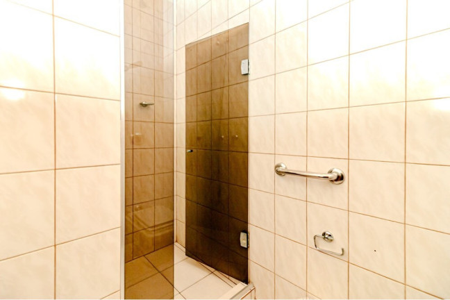Imagem Casa com 3 Quartos à Venda, 243 m² em Menino Deus - Porto Alegre Imagem Casa com 3 Quartos à Venda, 243 m² em Menino Deus - Porto Alegre