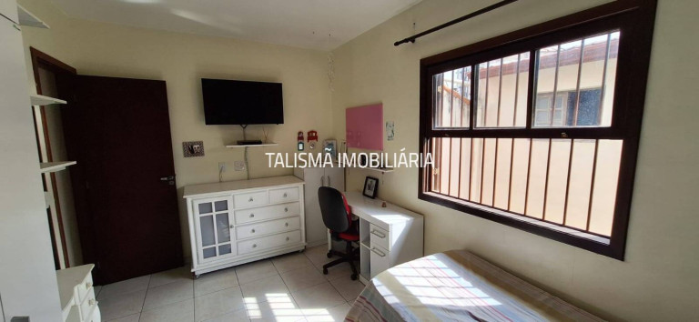 Imagem Casa com 2 Quartos à Venda, 125 m² em Parque Pinheiros - Taboão Da Serra