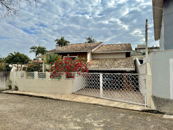 Imagem Casa com 4 Quartos à Venda, 450 m² em Jardim Santos Reis - Piracaia Imagem Casa com 4 Quartos à Venda, 450 m² em Jardim Santos Reis - Piracaia
