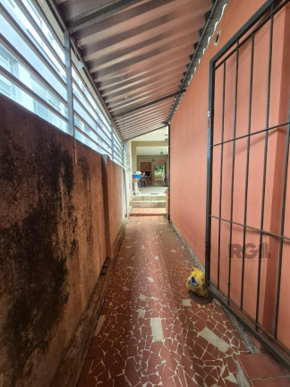 Imagem Casa com 4 Quartos à Venda, 280 m² em Teresópolis - Porto Alegre Imagem Casa com 4 Quartos à Venda, 280 m² em Teresópolis - Porto Alegre