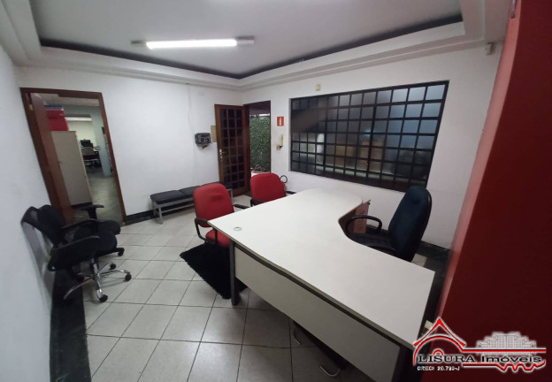 Imagem Casa com 4 Quartos à Venda, 90 m² em Centro - Jacareí Imagem Casa com 4 Quartos à Venda, 90 m² em Centro - Jacareí