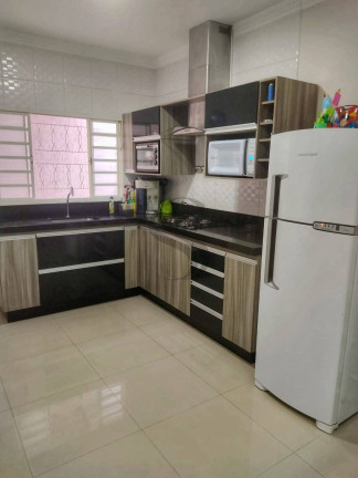 Imagem Casa com 2 Quartos à Venda, 156 m² em Jardim Tulipas - Sorocaba Imagem Casa com 2 Quartos à Venda, 156 m² em Jardim Tulipas - Sorocaba