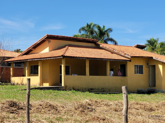 Imagem Imóvel com 2 Quartos à Venda, 2.250 m² em Bairro Varzeão - Porangaba Imagem Imóvel com 2 Quartos à Venda, 2.250 m² em Bairro Varzeão - Porangaba