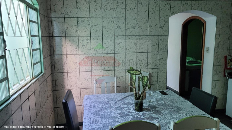 Imagem Casa com 3 Quartos à Venda, 218 m² em Vila Sao Jose - Taubaté Imagem Casa com 3 Quartos à Venda, 218 m² em Vila Sao Jose - Taubaté