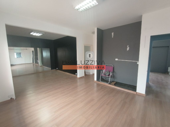 Imagem Casa com 3 Quartos à Venda, 350 m² em Loteamento Chácaras Pastorelli - Taubaté Imagem Casa com 3 Quartos à Venda, 350 m² em Loteamento Chácaras Pastorelli - Taubaté