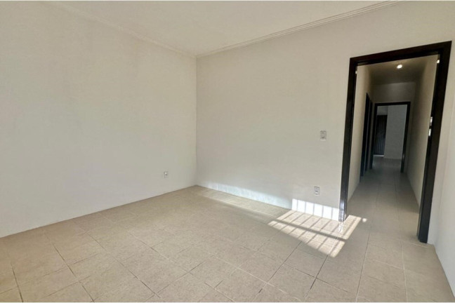 Imagem Casa com 3 Quartos à Venda, 173 m² em Sarandi - Porto Alegre Imagem Casa com 3 Quartos à Venda, 173 m² em Sarandi - Porto Alegre