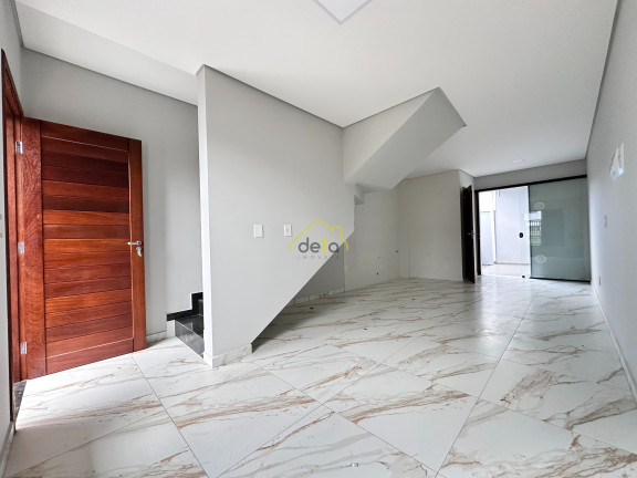 Imagem Casa com 2 Quartos à Venda, 72 m² em Iririú - Joinville Imagem Casa com 2 Quartos à Venda, 72 m² em Iririú - Joinville