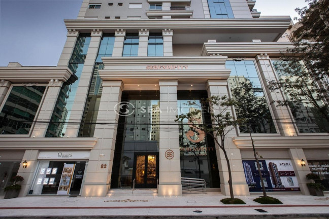 Imóvel Comercial à Venda, 101 m² em Centro - Balneário Camboriú