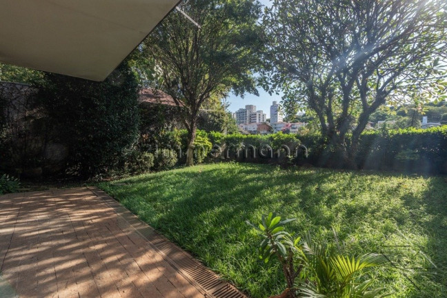 Imagem Casa com 3 Quartos à Venda, 500 m² em Pinheiros - São Paulo Imagem Casa com 3 Quartos à Venda, 500 m² em Pinheiros - São Paulo