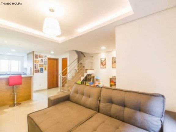 Sobrado com 3 Quartos à Venda, 147 m² em Jardim Itu - Porto Alegre