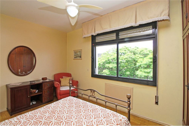 Imagem Imóvel com 3 Quartos à Venda, 92 m² em Santana - Porto Alegre Imagem Imóvel com 3 Quartos à Venda, 92 m² em Santana - Porto Alegre