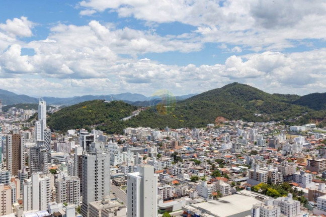 Imagem Apartamento com 4 Quartos à Venda, 228 m² em Pioneiros - Balneário Camboriú