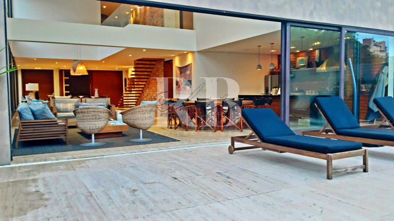 Imagem Imóvel com 7 Quartos à Venda, 650 m² em Riviera - Bertioga Imagem Imóvel com 7 Quartos à Venda, 650 m² em Riviera - Bertioga