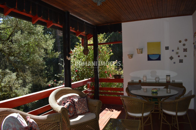 Imagem Casa com 4 Quartos à Venda, 340 m² em Região De Descansópolis - Campos Do Jordão Imagem Casa com 4 Quartos à Venda, 340 m² em Região De Descansópolis - Campos Do Jordão