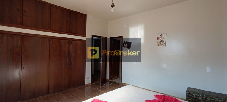 Imagem Casa com 4 Quartos à Venda, 360 m² em Centro - Piracicaba Imagem Casa com 4 Quartos à Venda, 360 m² em Centro - Piracicaba