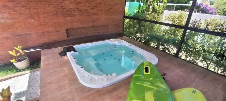 Imagem Casa com 7 Quartos à Venda, 1.800 m² em Outeiro Do São Francisco - Porto Seguro Imagem Casa com 7 Quartos à Venda, 1.800 m² em Outeiro Do São Francisco - Porto Seguro