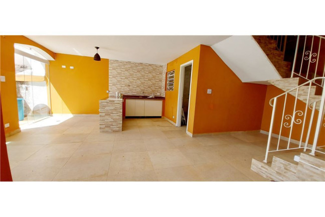 Casa com 6 Quartos à Venda,  em Vila Monumento - São Paulo